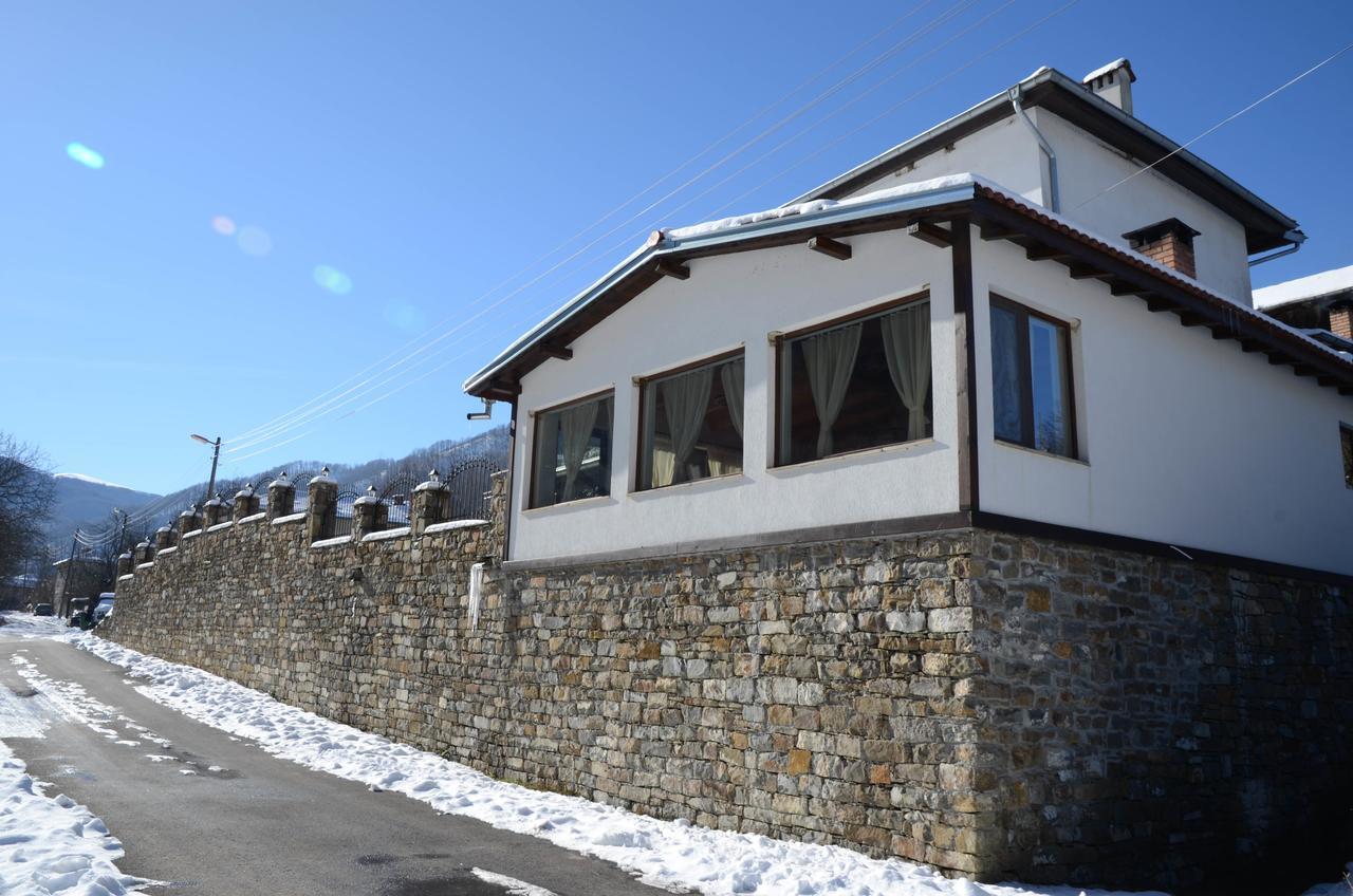 Guest House Ivan Cherni Osum Экстерьер фото