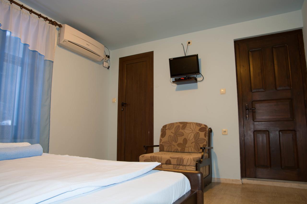 Guest House Ivan Cherni Osum Экстерьер фото